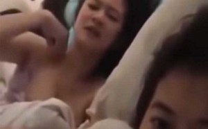 深夜福利有亮點 正妹穿睡衣跟你直播