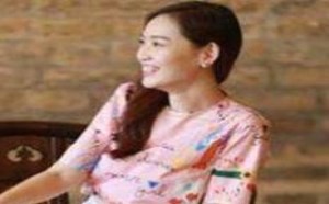 余文乐喜得贵子Cody 卢靖姗戛纳被逼翻包 20180511