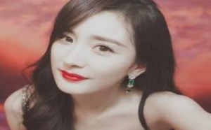 杨子被曝撇开黄圣依与前妻爬山？20190930