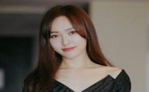 杨幕新蜡像撞脸大头儿子 王千源回应天价片酬20190625