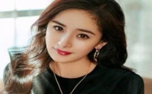 贾乃亮“牌神”附体？赵薇被指早有二胎 20190830
