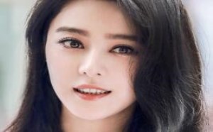 关晓彤高马尾紧到脸变形 阿娇老师否认出轨网红20190903